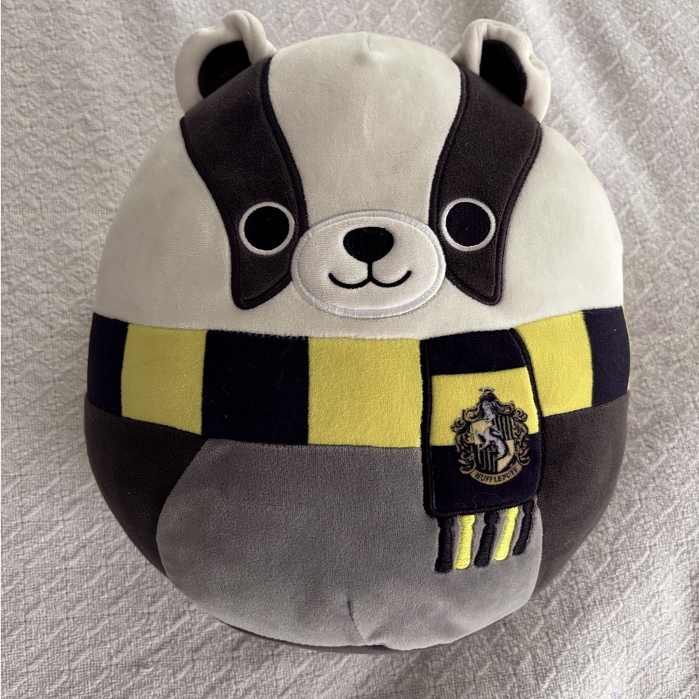 Hufflepuff Badger Squishmallow
